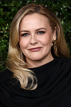 Celebrity Photo: Alicia Silverstone
2339x3509 1.4 mb
Viewed 7 times
@BestEyeCandy.com