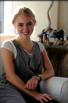 Celebrity Photo: Annasophia Robb
1200x1802 486 kb
Viewed 7 times
@BestEyeCandy.com