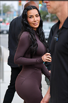 Celebrity Photo: Kimberly Kardashian
1369x2054 548 kb
Viewed 10 times
@BestEyeCandy.com