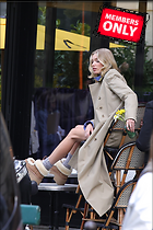Celebrity Photo: Elsa Hosk
1568x2352 1.8 mb
Viewed 1 time
@BestEyeCandy.com