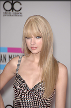 Celebrity Photo: Taylor Swift
1993x3000   334 kb
Viewed 7 times
@BestEyeCandy.com