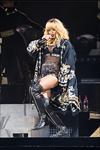 Celebrity Photo: Rihanna
1664x2500 733 kb
Viewed 3 times
@BestEyeCandy.com