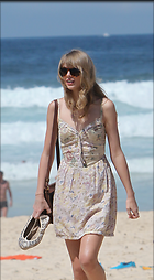 Celebrity Photo: Taylor Swift
1124x2040 492 kb
Viewed 5 times
@BestEyeCandy.com