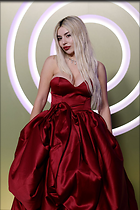 Celebrity Photo: Ava Max
1200x1800 170 kb
Viewed 12 times
@BestEyeCandy.com