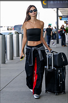 Celebrity Photo: Emily Ratajkowski
1200x1799 201 kb
Viewed 14 times
@BestEyeCandy.com