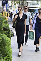 Celebrity Photo: Karlie Kloss
800x1201 143 kb
Viewed 5 times
@BestEyeCandy.com