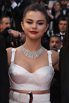 Celebrity Photo: Selena Gomez
2362x3543 309 kb
Viewed 4 times
@BestEyeCandy.com