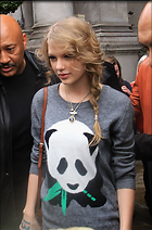 Celebrity Photo: Taylor Swift
1185x1794 494 kb
Viewed 4 times
@BestEyeCandy.com