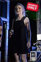 Celebrity Photo: Sabrina Carpenter
2400x3600   2.2 mb
Viewed 3 times
@BestEyeCandy.com