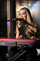 Celebrity Photo: Sabrina Carpenter
1365x2048   719 kb
Viewed 8 times
@BestEyeCandy.com