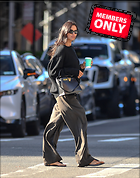 Celebrity Photo: Irina Shayk
2024x2568 1.9 mb
Viewed 0 times
@BestEyeCandy.com