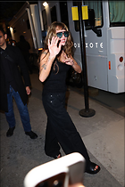 Celebrity Photo: Miley Cyrus
1200x1800 191 kb
Viewed 12 times
@BestEyeCandy.com
