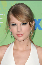 Celebrity Photo: Taylor Swift
1968x3000   469 kb
Viewed 11 times
@BestEyeCandy.com