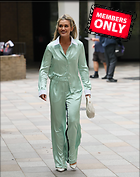 Celebrity Photo: Ashley Roberts
2761x3500   1.8 mb
Viewed 1 time
@BestEyeCandy.com