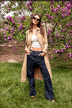 Celebrity Photo: Emily Ratajkowski
1280x1919 624 kb
Viewed 8 times
@BestEyeCandy.com