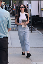 Celebrity Photo: Anne Hathaway
1371x2048 938 kb
Viewed 7 times
@BestEyeCandy.com