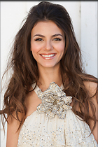 Celebrity Photo: Victoria Justice
733x1100 632 kb
Viewed 6 times
@BestEyeCandy.com