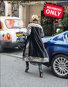 Celebrity Photo: Kate Moss
2739x3500 5.2 mb
Viewed 0 times
@BestEyeCandy.com