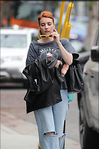 Celebrity Photo: Emma Roberts
2200x3300 1.4 mb
Viewed 6 times
@BestEyeCandy.com
