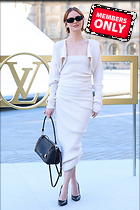 Celebrity Photo: Emma Stone
3519x5278 2.8 mb
Viewed 0 times
@BestEyeCandy.com