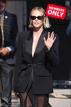 Celebrity Photo: Charlize Theron
2333x3499 1.8 mb
Viewed 0 times
@BestEyeCandy.com