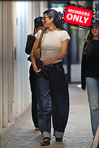 Celebrity Photo: Kendall Jenner
2333x3500 2.4 mb
Viewed 0 times
@BestEyeCandy.com