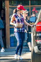 Celebrity Photo: Selena Gomez
1334x2000 980 kb
Viewed 4 times
@BestEyeCandy.com