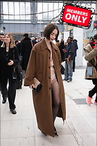 Celebrity Photo: Lily Collins
2333x3499 3.6 mb
Viewed 0 times
@BestEyeCandy.com