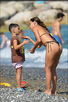 Celebrity Photo: Eva Longoria
1576x2362   1.3 mb
Viewed 13 times
@BestEyeCandy.com