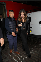 Celebrity Photo: Lily James
1200x1800 204 kb
Viewed 4 times
@BestEyeCandy.com