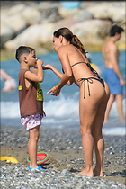 Celebrity Photo: Eva Longoria
1576x2362   1.3 mb
Viewed 12 times
@BestEyeCandy.com