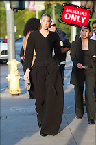 Celebrity Photo: Elsa Hosk
2120x3179 2.0 mb
Viewed 1 time
@BestEyeCandy.com