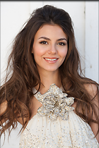 Celebrity Photo: Victoria Justice
733x1100 650 kb
Viewed 5 times
@BestEyeCandy.com