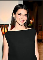 Celebrity Photo: Kendall Jenner
1200x1680 172 kb
Viewed 13 times
@BestEyeCandy.com