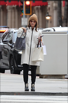 Celebrity Photo: Lori Loughlin
1247x1871 817 kb
Viewed 2 times
@BestEyeCandy.com