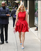 Celebrity Photo: Pixie Lott
7 Photos
Photoset #742759
@BestEyeCandy.com