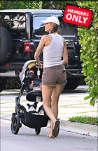 Celebrity Photo: Gisele Bundchen
1963x3000 2.2 mb
Viewed 1 time
@BestEyeCandy.com