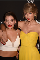 Celebrity Photo: Taylor Swift
1940x2920   927 kb
Viewed 19 times
@BestEyeCandy.com