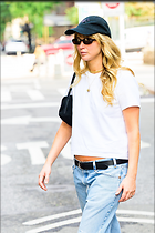 Celebrity Photo: Jennifer Lawrence
14 Photos
Photoset #724136
@BestEyeCandy.com