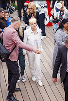 Celebrity Photo: Kristen Stewart
811x1193 485 kb
Viewed 5 times
@BestEyeCandy.com