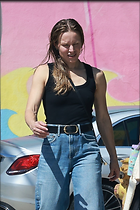 Celebrity Photo: Kristen Bell
857x1285 528 kb
Viewed 12 times
@BestEyeCandy.com