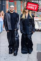 Celebrity Photo: Heidi Klum
2333x3500 3.3 mb
Viewed 0 times
@BestEyeCandy.com