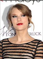 Celebrity Photo: Taylor Swift
1096x1512   519 kb
Viewed 7 times
@BestEyeCandy.com