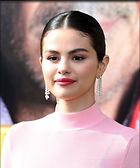 Celebrity Photo: Selena Gomez
2400x2882 946 kb
Viewed 9 times
@BestEyeCandy.com