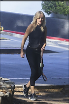 Celebrity Photo: Malin Akerman
1133x1699 599 kb
Viewed 3 times
@BestEyeCandy.com