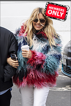 Celebrity Photo: Sienna Miller
1347x2021 1.6 mb
Viewed 0 times
@BestEyeCandy.com