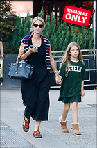 Celebrity Photo: Nicky Hilton
2276x3459 3.3 mb
Viewed 1 time
@BestEyeCandy.com