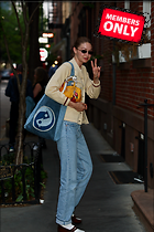 Celebrity Photo: Gigi Hadid
2053x3080 1.9 mb
Viewed 0 times
@BestEyeCandy.com