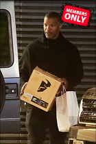 Celebrity Photo: Jamie Foxx
2000x3000 2.2 mb
Viewed 0 times
@BestEyeCandy.com