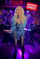 Celebrity Photo: Gwen Stefani
1893x2762 2.1 mb
Viewed 0 times
@BestEyeCandy.com